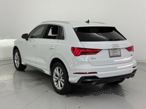 2021 Audi Q3 45 S line Premium Plus