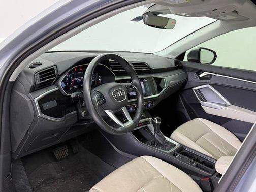 2022 Audi Q3 40 Premium