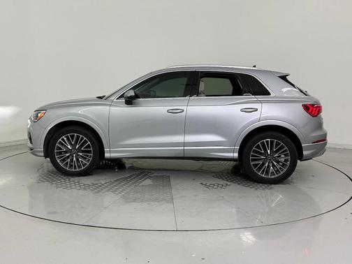 2022 Audi Q3 40 Premium