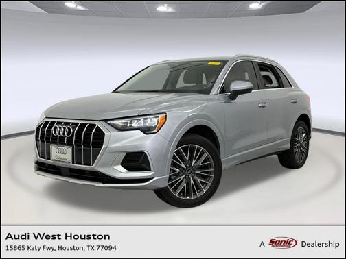 2022 Audi Q3 40 Premium