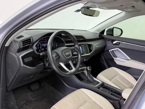 2022 Audi Q3 40 Premium