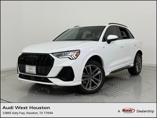 2025 Audi Q3 Premium 45 TFSI S line quattro Tiptronic