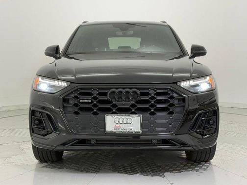 2024 Audi Q5 45 S line Prestige
