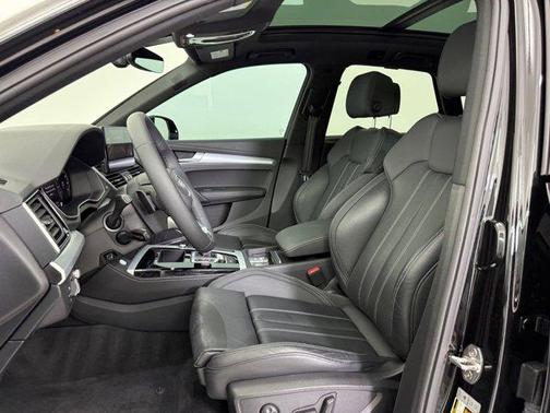 2024 Audi Q5 45 S line Prestige