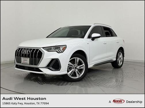 Arkona White 2024 Audi Q3 Premium 45 TFSI S line quattro Tiptronic