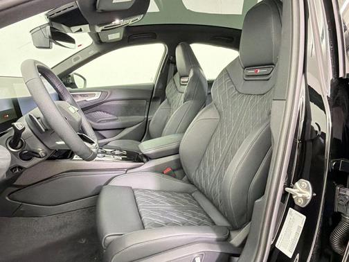 0E0E 2026 Audi S5 Premium Plus TFSI quattro S tronic