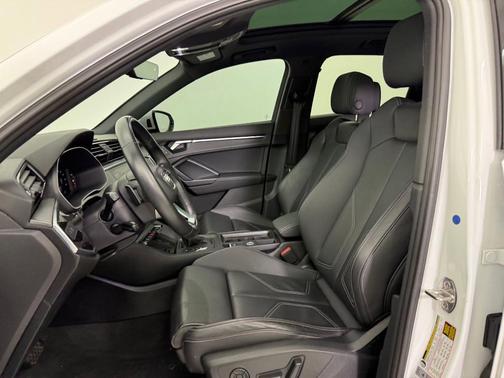 2024 Audi Q3 45 S line Premium Plus