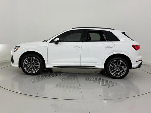2024 Audi Q3 45 S line Premium Plus