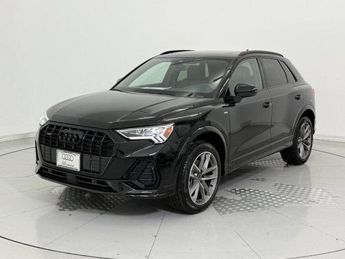 2025 Audi Q3 Premium 45 TFSI S line quattro Tiptronic