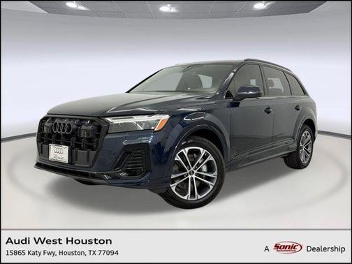 Waitomo Blue Metallic 2026 Audi Q7 45 Premium Plus