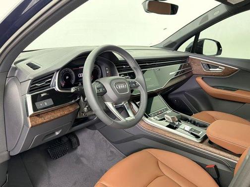 Waitomo Blue Metallic 2026 Audi Q7 45 Premium Plus