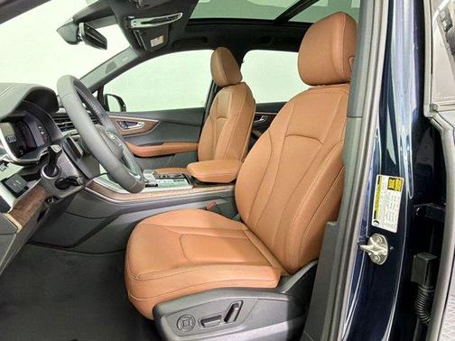 Waitomo Blue Metallic 2026 Audi Q7 45 Premium Plus