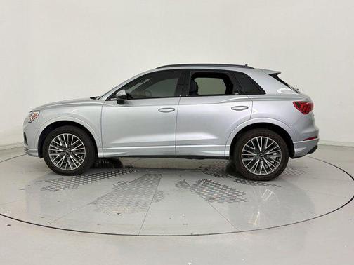 2023 Audi Q3 Premium