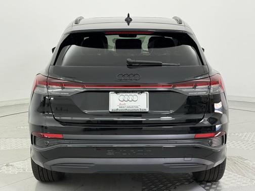2025 Audi Q4 e-tron Premium 45 quattro