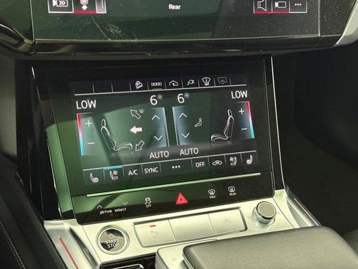 2021 Audi e-tron Prestige