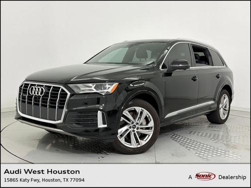 Mythos Black Metallic 2023 Audi Q7 45 Premium