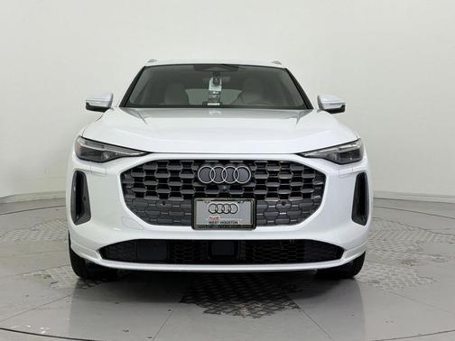 Glacier White Metallic 2026 Audi Q5 Prestige TFSI quattro S tronic