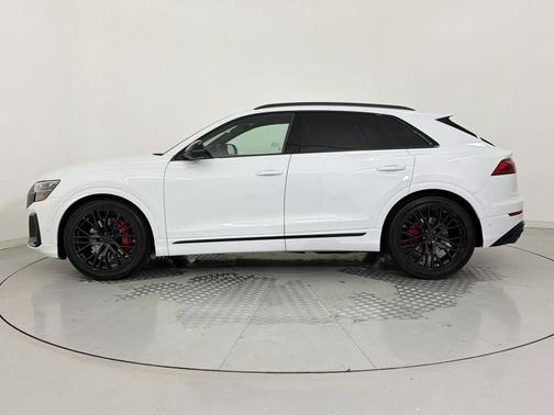 Glacier White Metallic 2026 Audi SQ8 4.0T Premium Plus