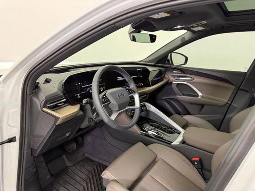 2025 Audi Q5 Prestige TFSI quattro S tronic