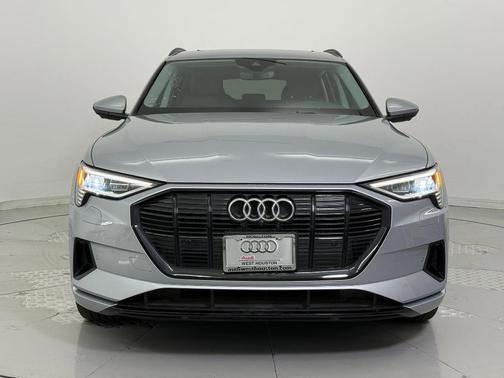 2021 Audi e-tron Premium