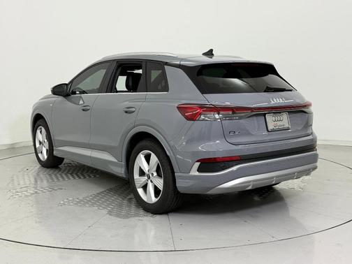 2024 Audi Q4 e-tron Premium Plus 55 quattro