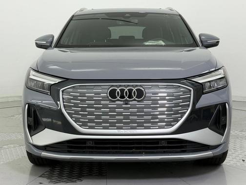 2024 Audi Q4 e-tron Premium Plus 55 quattro