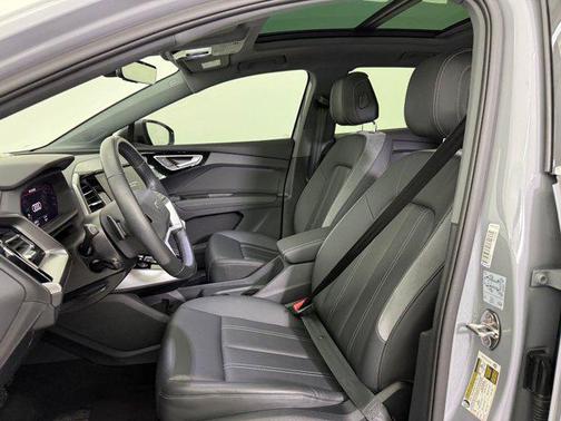 2024 Audi Q4 e-tron Premium Plus 55 quattro