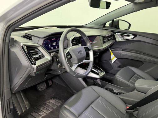 2024 Audi Q4 e-tron Premium Plus 55 quattro