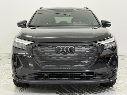 2024 Audi Q4 e-tron Premium Plus 55 quattro