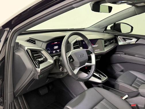 2024 Audi Q4 e-tron Premium Plus 55 quattro