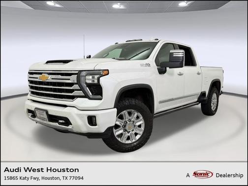 Iridescent Pearl Tricoat 2024 Chevrolet Silverado 2500 High Country