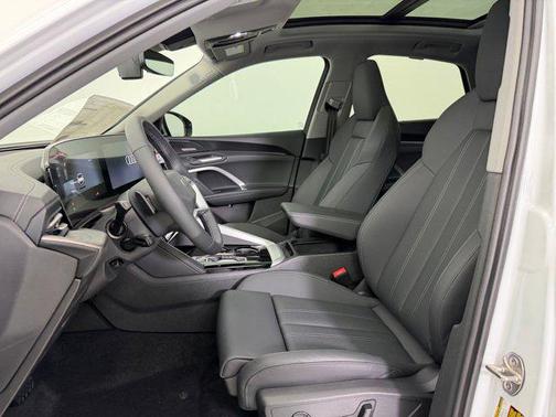 Glacier White Metallic 2026 Audi Q5 Sportback Premium Plus