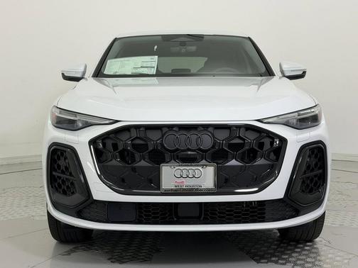 Glacier White Metallic 2026 Audi Q5 Sportback Premium Plus