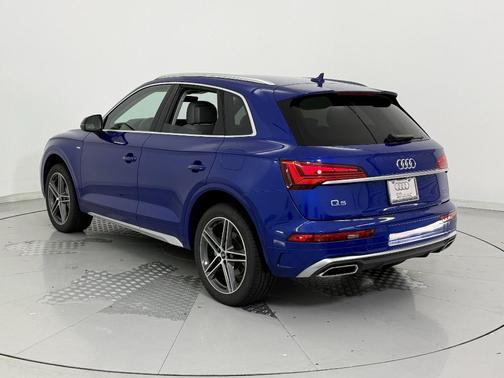 2022 Audi Q5 55 S line Premium