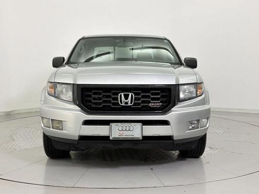 Alabaster Silver Metallic 2014 Honda Ridgeline Sport