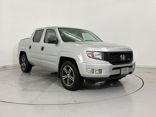 Alabaster Silver Metallic 2014 Honda Ridgeline Sport