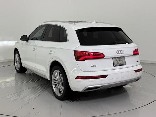 2019 Audi Q5 2.0T Premium Plus