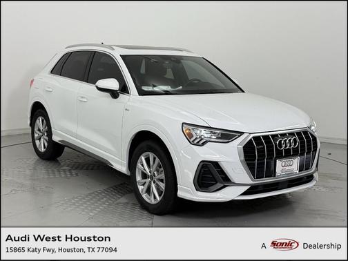 2025 Audi Q3 Premium 45 TFSI S line quattro Tiptronic