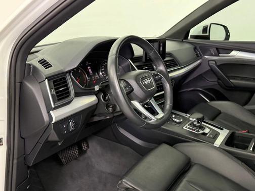 2020 Audi Q5 45 Premium