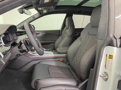 2026 Audi SQ8 4.0T Prestige