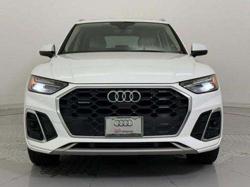 2022 Audi Q5 45 S line Premium Plus