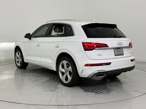 2022 Audi Q5 45 S line Premium Plus