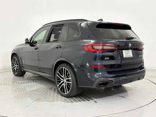 2022 BMW X5 M50i