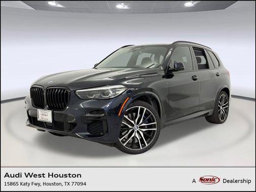 2022 BMW X5 M50i
