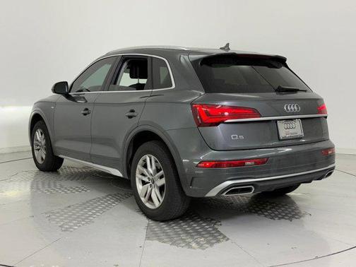 2022 Audi Q5 45 S line Premium