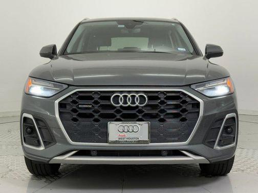 2022 Audi Q5 45 S line Premium