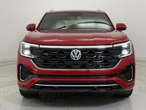 2024 Volkswagen Atlas Cross Sport 2.0T SEL Premium