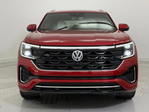 2024 Volkswagen Atlas Cross Sport 2.0T SEL Premium