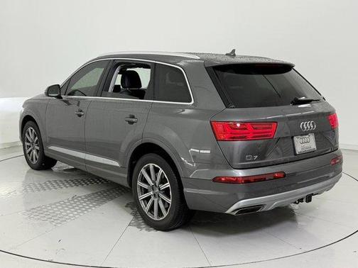 2019 Audi Q7 45 Premium Plus