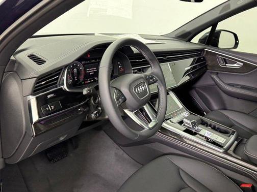 2026 Audi Q7 55 Premium Plus